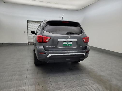 Gun Metallic 2018 Nissan Pathfinder SV