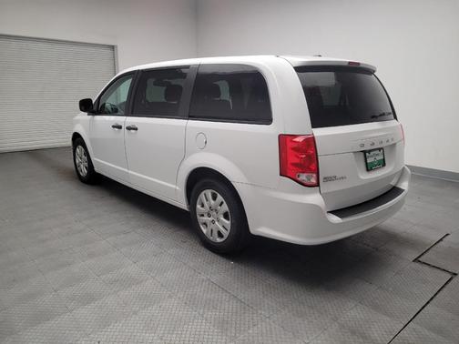 White Knuckle Clearcoat 2019 Dodge Grand Caravan SE