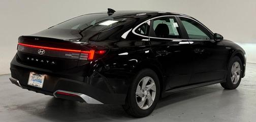 Black 2026 Hyundai SONATA SE