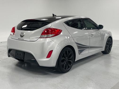 2013 Hyundai Veloster Base