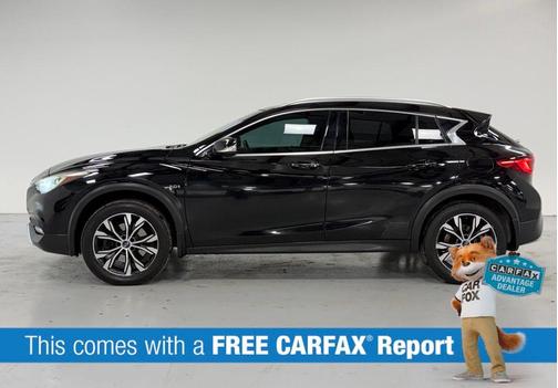2017 INFINITI QX30 Premium