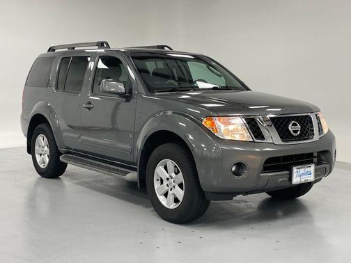 2009 Nissan Pathfinder SE