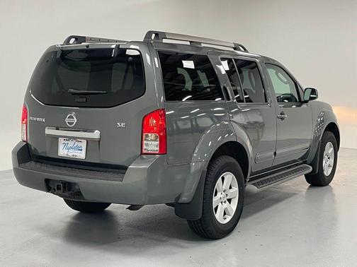 2009 Nissan Pathfinder SE
