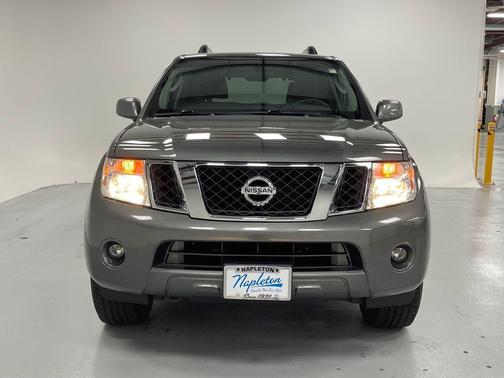 2009 Nissan Pathfinder SE