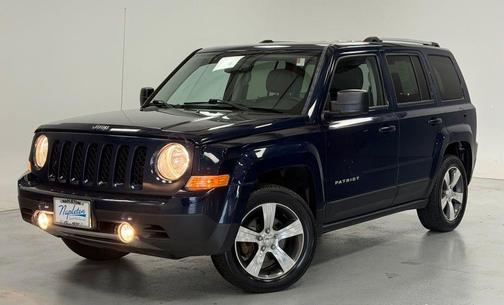 True Blue Pearlcoat 2016 Jeep Patriot Latitude