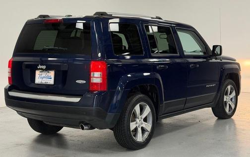 True Blue Pearlcoat 2016 Jeep Patriot Latitude