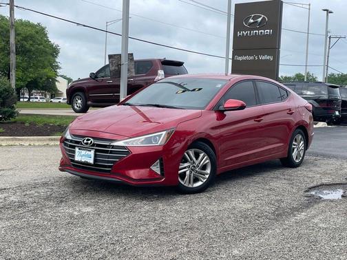 2019 Hyundai ELANTRA SEL