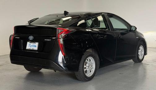 2016 Toyota Prius Four