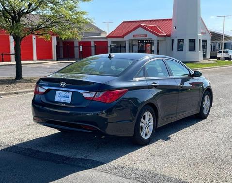 2012 Hyundai SONATA GLS