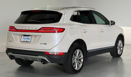 White Platinum Clearcoat Metallic 2016 Lincoln MKC Select