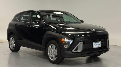 2025 Hyundai KONA SE