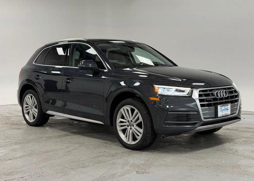 2020 Audi Q5 40 Premium Plus