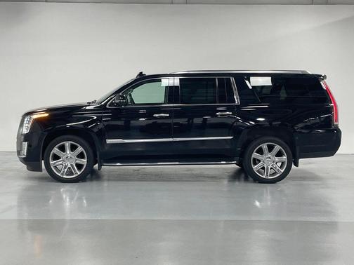 2020 Cadillac Escalade ESV Premium Luxury
