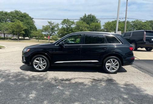 2023 Audi Q7 55 Premium Plus
