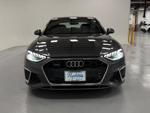 2022 Audi A4 45 S line Premium Plus