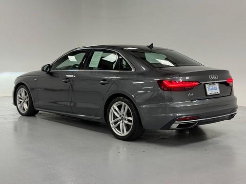 2022 Audi A4 45 S line Premium Plus