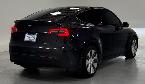 Stealth Gray 2024 Tesla Model Y Long Range