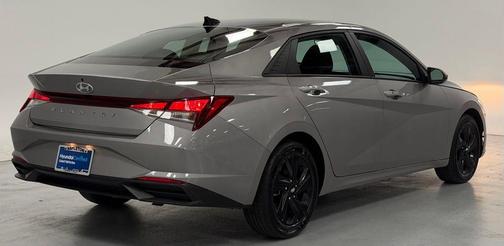 Metal 2023 Hyundai ELANTRA SEL