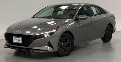 Metal 2023 Hyundai ELANTRA SEL