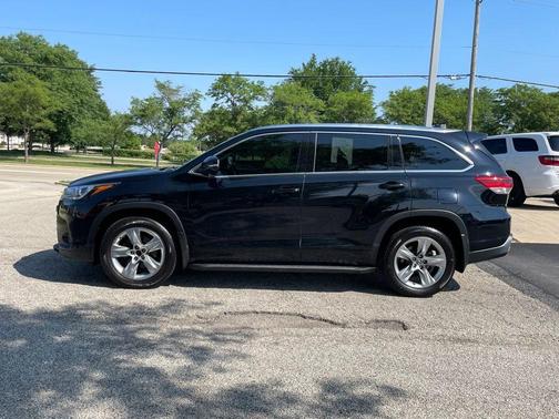 2017 Toyota Highlander Limited