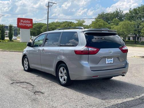 2015 Toyota Sienna LE