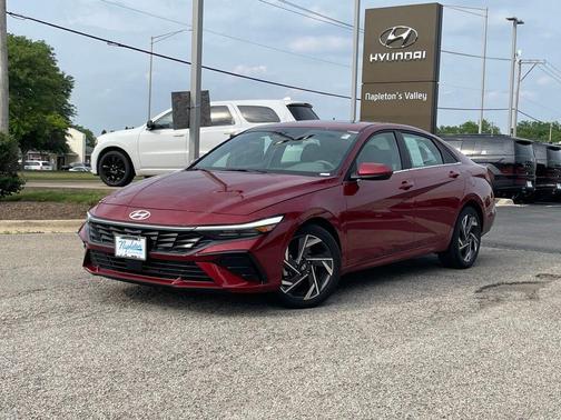 2024 Hyundai ELANTRA SEL