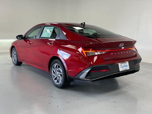 2025 Hyundai ELANTRA HEV Blue