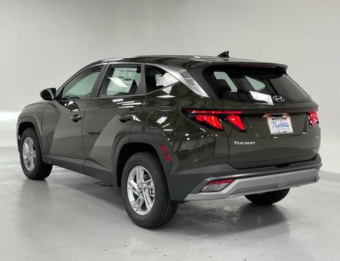 2025 Hyundai TUCSON SE