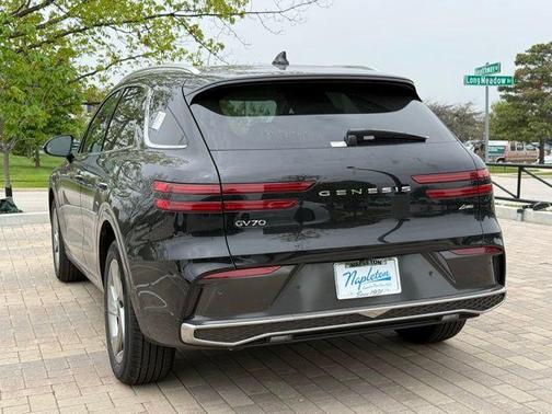 2026 Genesis GV70 2.5T Advanced