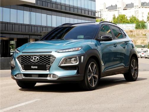 Ultra Black 2021 Hyundai KONA SEL Plus