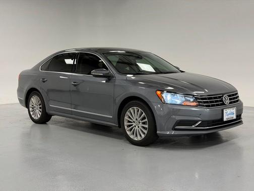 2016 Volkswagen Passat 1.8T SE