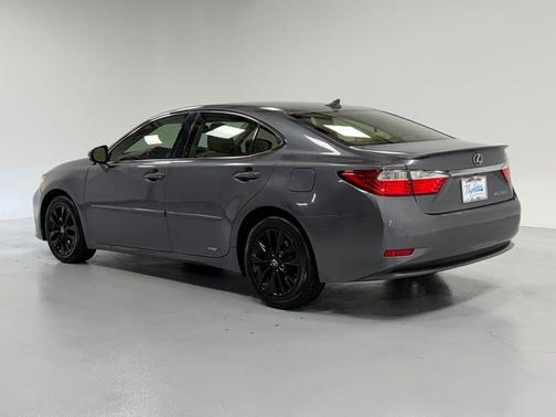 2013 Lexus ES 300h Base