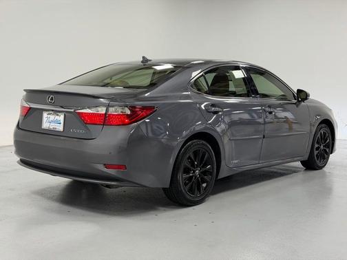 2013 Lexus ES 300h Base