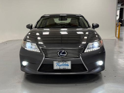 2013 Lexus ES 300h Base