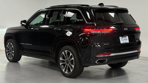 Diamond Black 2022 Jeep Grand Cherokee Overland