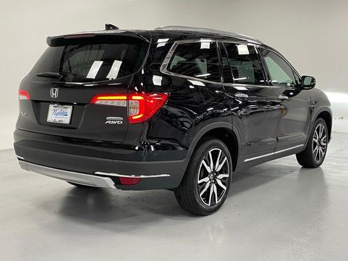 2022 Honda Pilot Touring 7-Passenger