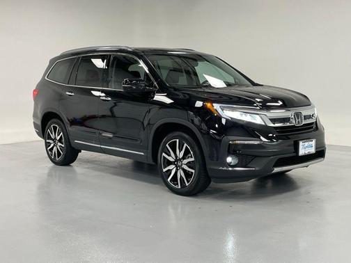 2022 Honda Pilot Touring 7-Passenger