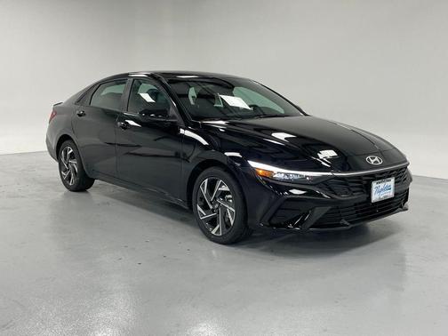 2025 Hyundai ELANTRA HEV SEL Sport