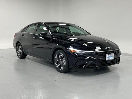 2025 Hyundai ELANTRA HEV Limited