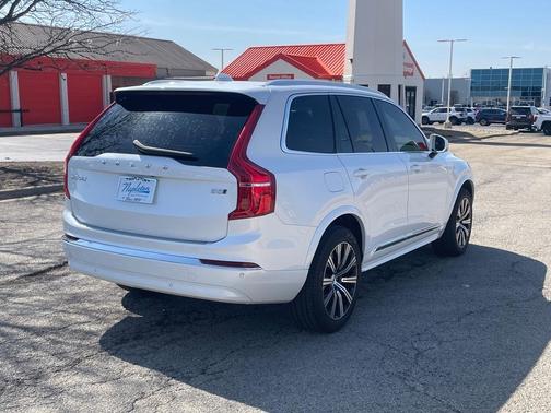 2024 Volvo XC90 B5 Core Bright Theme