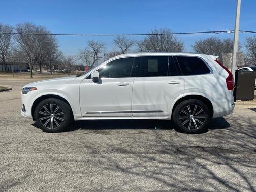 2024 Volvo XC90 B5 Core Bright Theme
