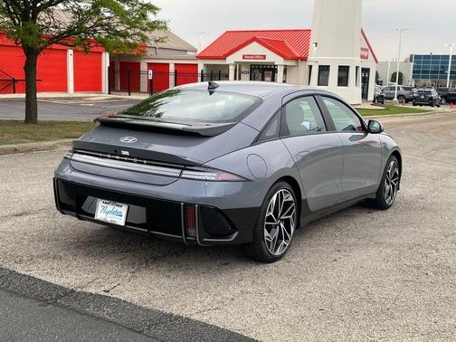 2025 Hyundai IONIQ 6 SEL