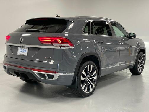 2021 Volkswagen Atlas Cross Sport 3.6L V6 SEL R-Line