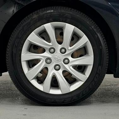 Black Diamond 2013 Hyundai ELANTRA GLS