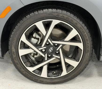 2023 Hyundai KONA Limited