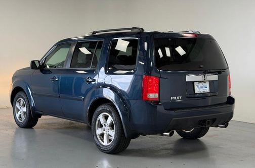 Blue 2009 Honda Pilot EX