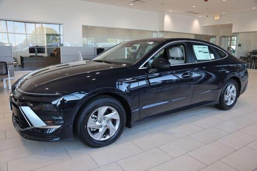 Carbon Blue 2026 Hyundai SONATA SE