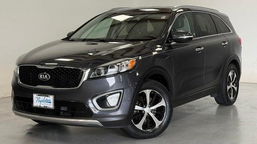Platinum Graphite 2016 Kia Sorento EX