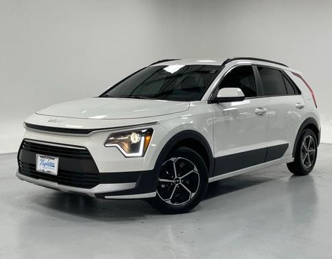 2023 Kia Niro LX
