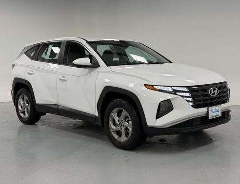 2023 Hyundai TUCSON SE